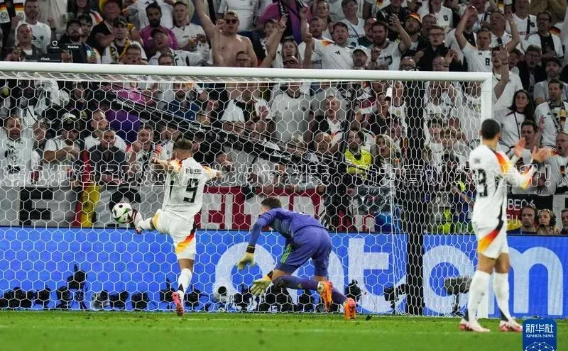 龙8官网手机登录入口颐驰 06精心打造足球运动员选材计划表，助力青训体系提升！